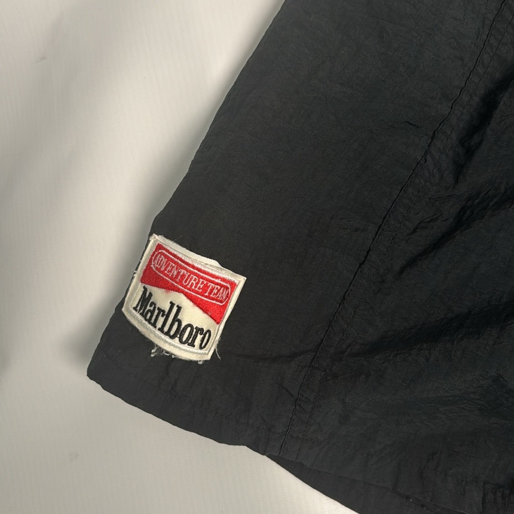 Vintage Marlboro Adventure Team Shorts 90s Black Swim Trunks Lined Made in Korea - Picture 5 of 9